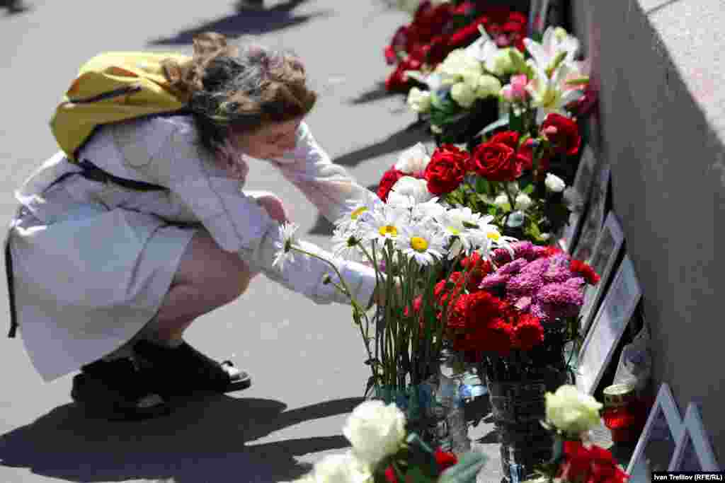 Сто дней после убийства Бориса Немцова. Большой Москворецкий мост, 7 июня 2015 года